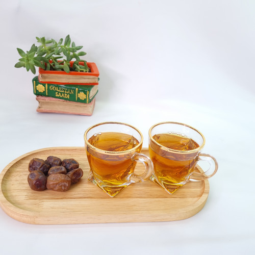 فنجان لب طلایی بلینک مکس طرح کوادرون