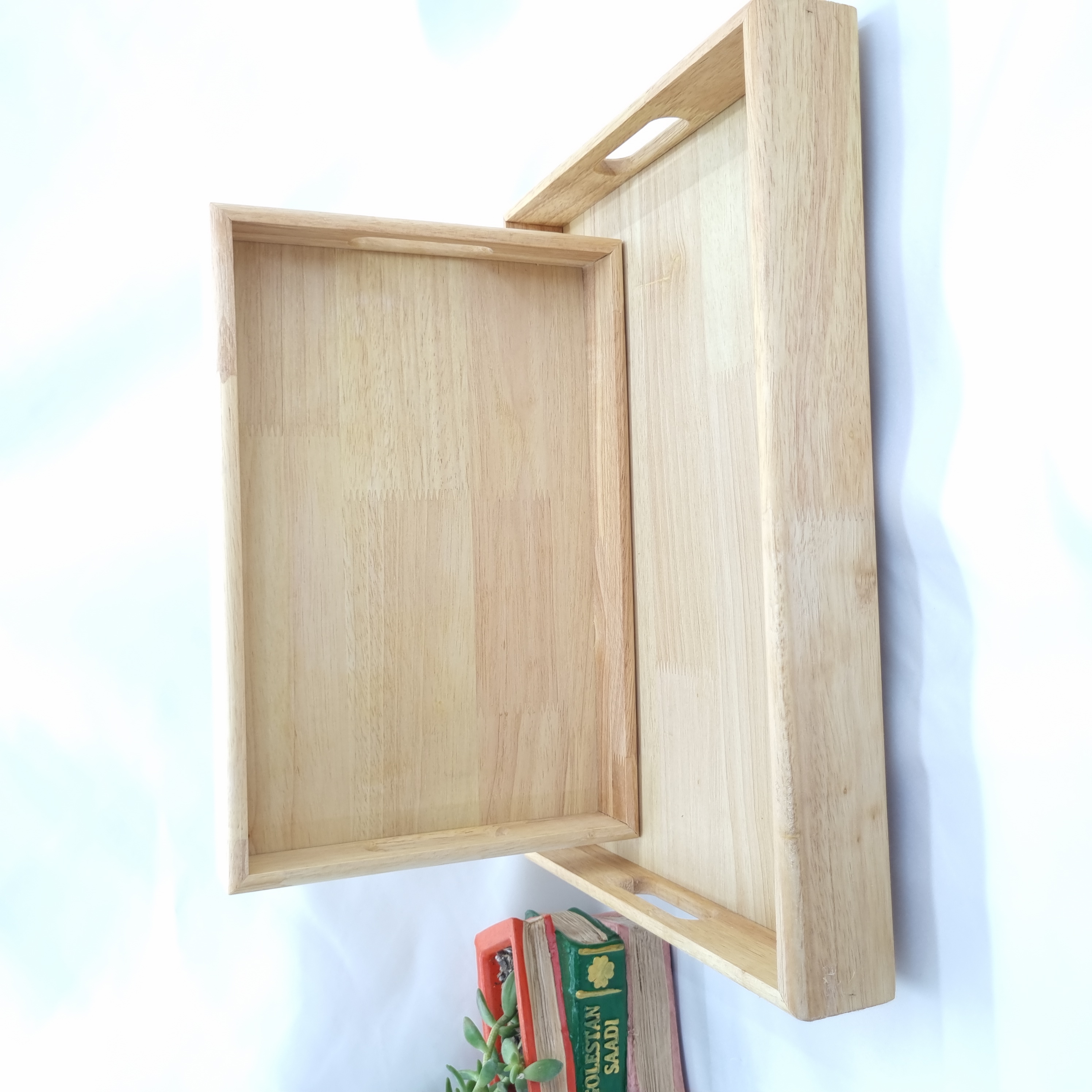 سینی لبه دار رابروود